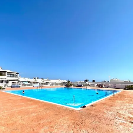 Apartamento Con Terraza Y Piscina En Tenerife Sur *